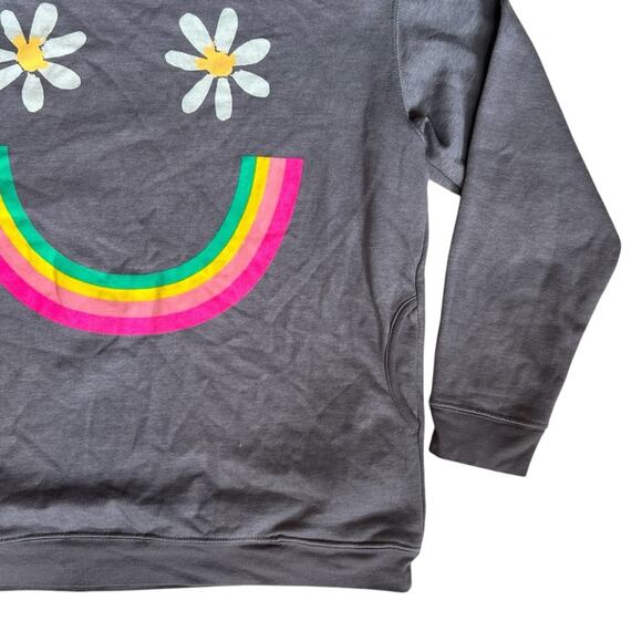 Natural Life Women’s Sz S Gray Rainbow Smile Sweatshirt Pockets Daisy Comfy - Picture 6 of 11